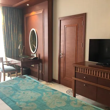Luxury Colony & Casino 5* Κερύνεια