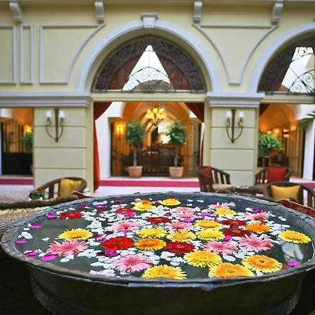 Luxury Colony & Casino Ξενοδοχείο