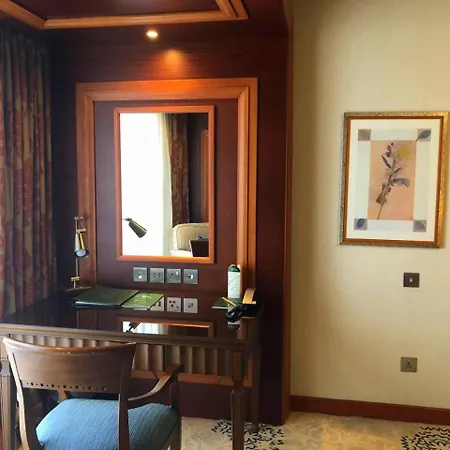 Hotel Luxury Colony & Casino
