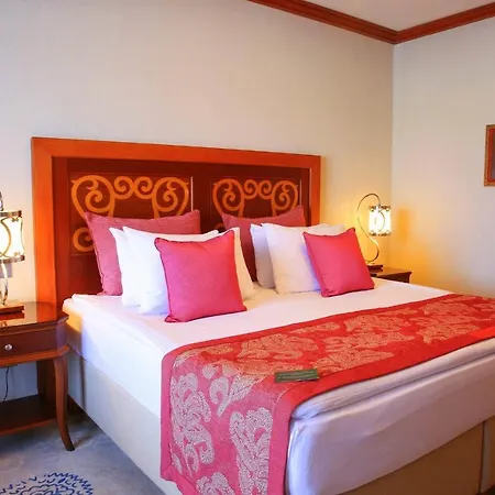 Luxury Colony & Casino Hotel 5*